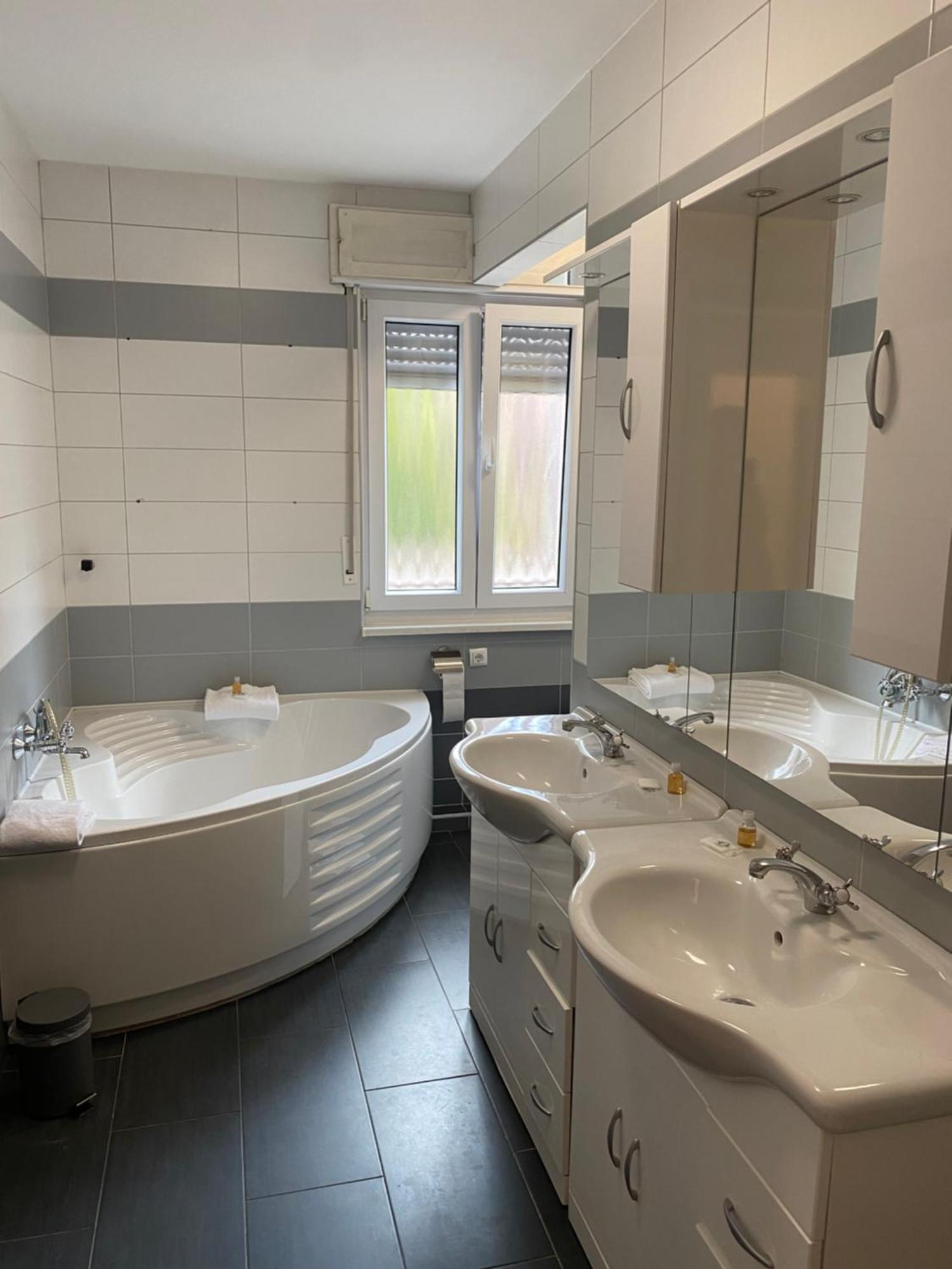 Swan Rooms Nuremberg Ngoại thất bức ảnh